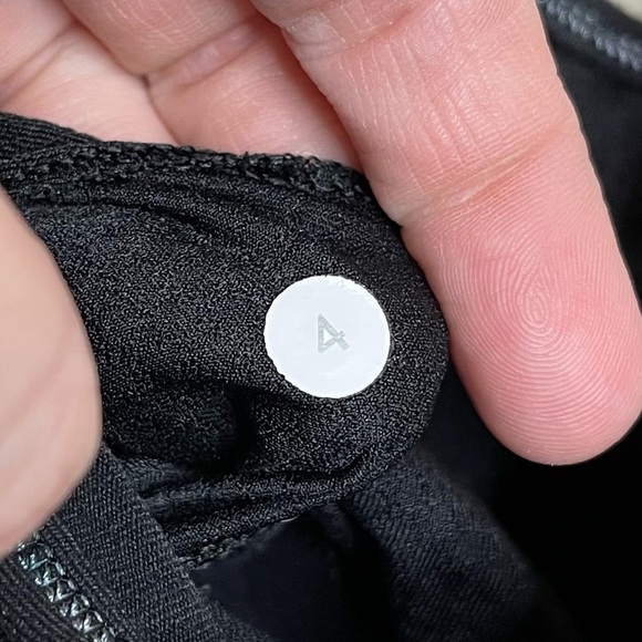 Lululemon Tank Top No Limits Built in Bra - Picture 3 of 3